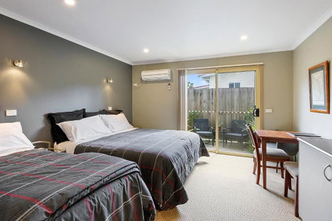 Motel Strahan - Accommodation Search 0