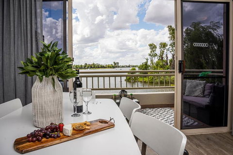 Mulwala Lakeside Apartment - Accommodation Search 0