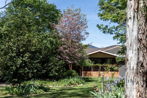 Nest House Bright - Accommodation Search 0