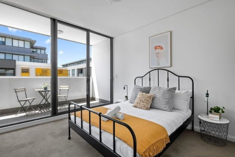 NEW 3BR Apt In Kingsgrove Sleeps 7 - Accommodation Search 0