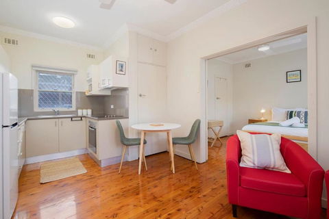 Newcastle Nook - Convenient Comforts In The CBD - Accommodation Search 3