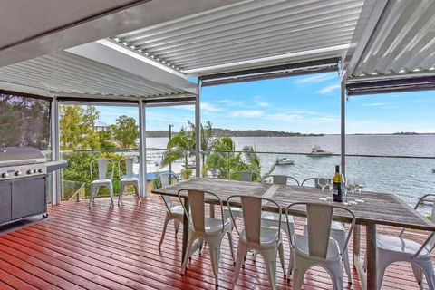 New Property Shimmer Shores Absolute Waterfront Retreat At Fishing Point, Lake Macquarie - Accommodation Search 2
