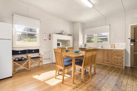 Oak And Pine - Accommodation Search 2