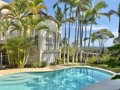 Oasis Rooftop Spa Apartment - Accommodation Search 0