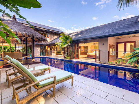Oasis Beachfront Mirage - Accommodation Search 0