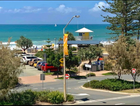 Ocean View - Alexandra Headlands Beachfront Unit - Accommodation Search 0