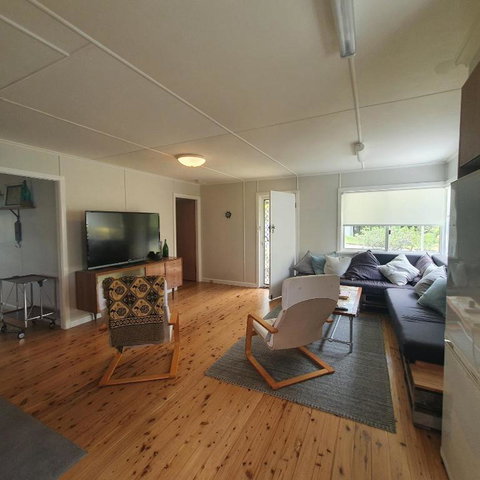 Olivers Beach House - Accommodation Search 1