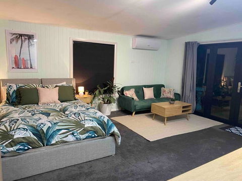 On Track Getaway - Accommodation Search 0