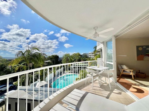 Opulent Noosa Hinterland Sunsets - Accommodation Search 0