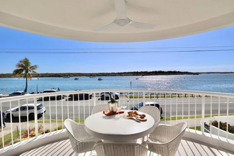 Opulent Noosa Sunsets 5HS - Accommodation Search 0