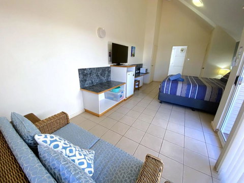 Osprey Holiday Village Unit 201 1 Bedroom - Accommodation Search 2