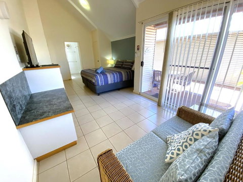 Osprey Holiday Village Unit 201 1 Bedroom - Accommodation Search 3