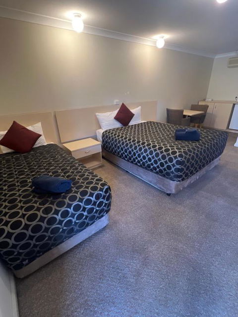 OVERLANDER MOTOR LODGE - Accommodation Search 2