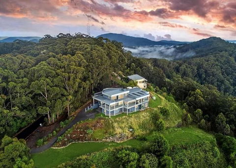 ON TOP Of THE WORLD Garden Studio - Accommodation Search 2
