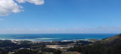 ON TOP Of THE WORLD Garden Studio - Accommodation Search 1
