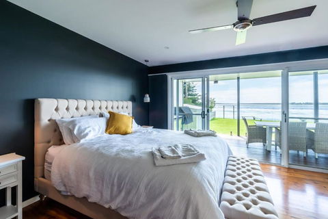 On The Corso - Sun-soaked Serenity With Lake Access - Accommodation Search 1