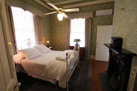 Palm House - Accommodation Search 3