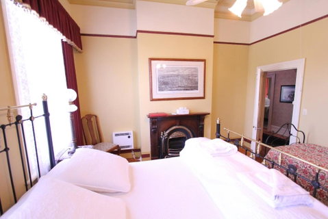 Palm House - Accommodation Search 1
