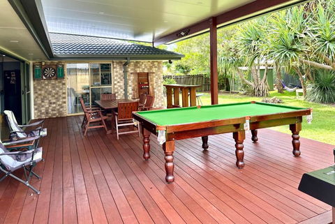 Pandanus Paradise. Newly Renovated 4 Bedroom Home - Accommodation Search 1