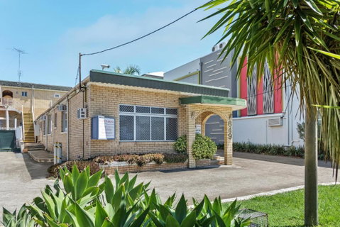 Paramount Motel - Accommodation Search 0