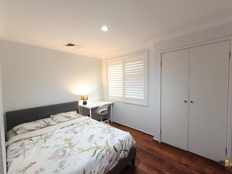Peaceful Room In Modern Baulkham Hills Home - BH3 - Accommodation Search 0