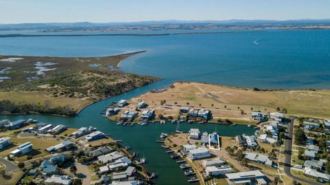 Pelican Landing - Accommodation Search 1