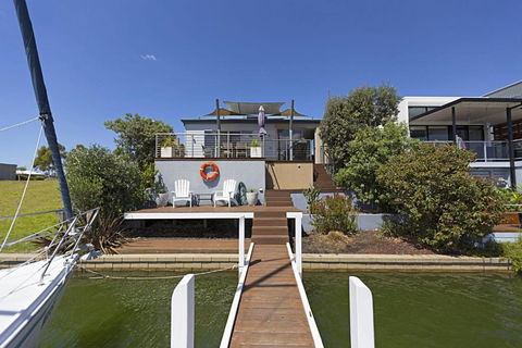 Pelican Landing - Accommodation Search 3