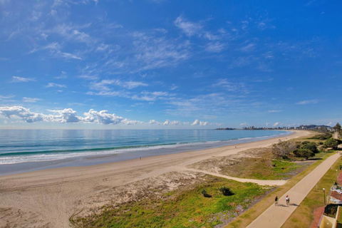 Pelican Sands Beach Resort - Accommodation Search 3