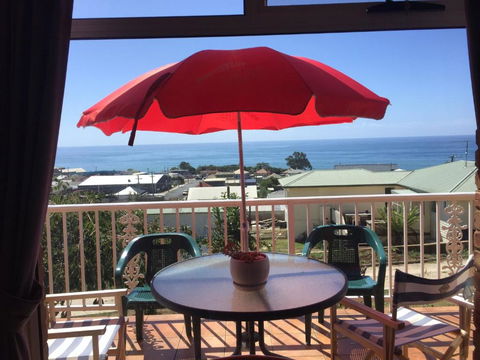 Penguin Seaside Homestay - Accommodation Search 0