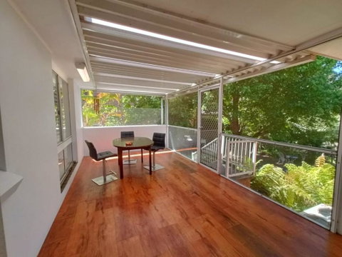 Peaceful Room In Modern And Spacious Baulkham Hills Home - BH2 - Accommodation Search 3