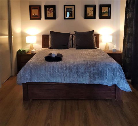 Pemberton Japanese Garden Studio - Accommodation Search 3