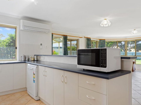 Pets At The Beach 8 Marto Court - Accommodation Search 3