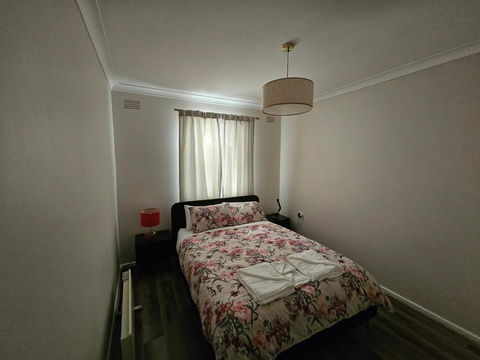 Phoenix House - Accommodation Search 3