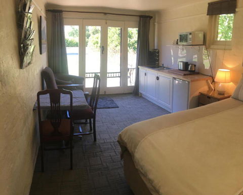 Pierrepoint Accommodation - Accommodation Search 0