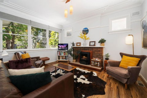 Pine Lodge - Accommodation Search 1