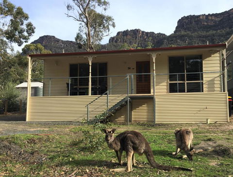 Pinnacle Views - Accommodation Search 0