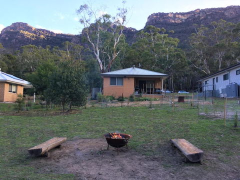 Pinnacle Views - Accommodation Search 1