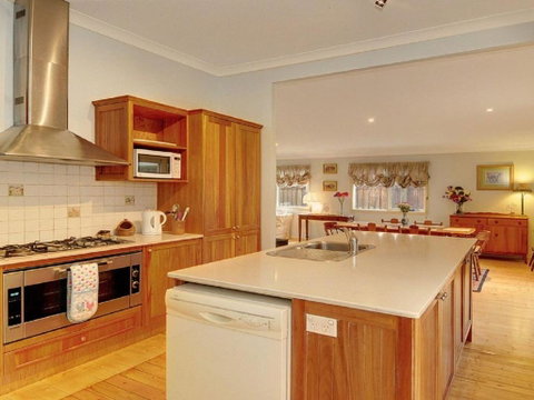 Plum Tree Cottage - Accommodation Search 3