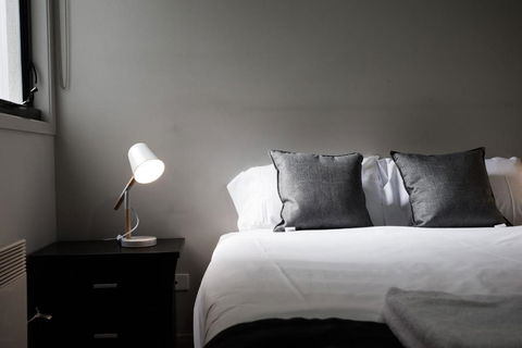 ReadySet Apartments On Altona - Accommodation Search 0