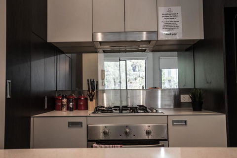 ReadySet Apartments On Altona - Accommodation Search 2