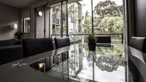 ReadySet Apartments On Altona - Accommodation Search 1