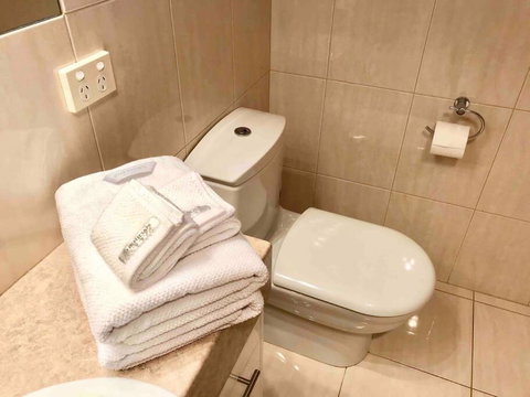 Private Entrance Beautiful Ensuite W Kitchenette - Accommodation Search 2