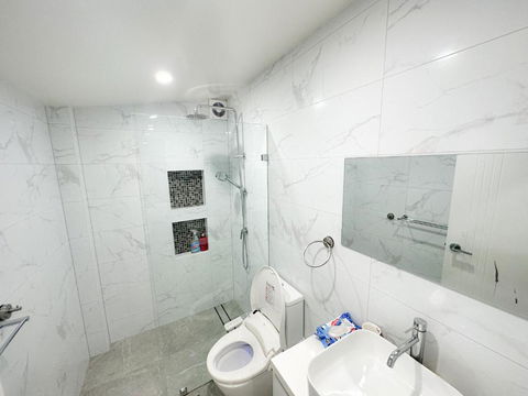 Private, Local Living Studio In Mascot, Airport - Accommodation Search 1