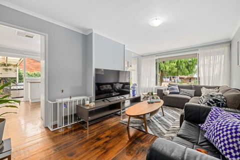 Private Pool Retreat In Watson - Accommodation Search 3