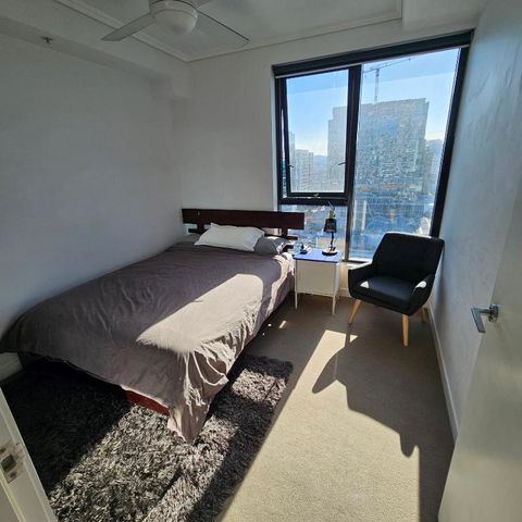 Private Bedroom & Bathroom In Shared Inner Brisbane Apartment - Accommodation Search 2