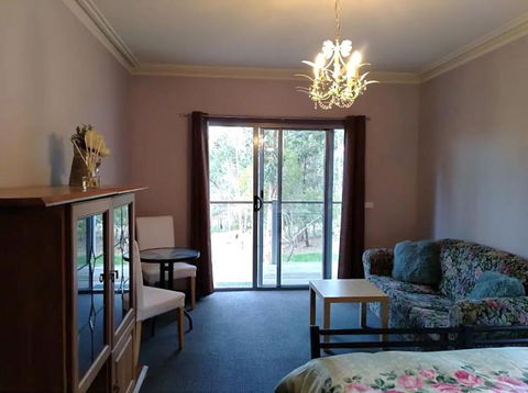 Purple House - Corner Spa, Views And Wildlife - Accommodation Search 3