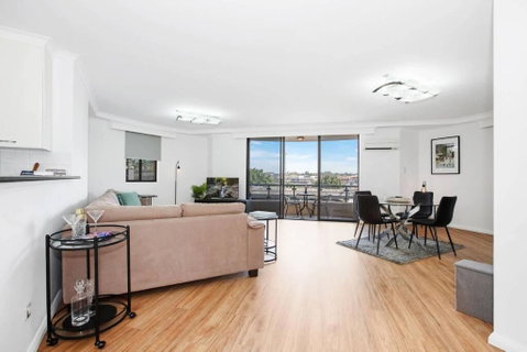 Pyrmont 2 Bed Apartment - Prime Location W Parking - Accommodation Search 2