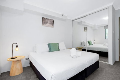 Pyrmont 2 Bed Apartment - Prime Location W Parking - Accommodation Search 3