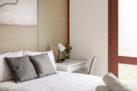 Quaint Double Room - Private Spot At Milperra - Shared Bathroom - Accommodation Search 1