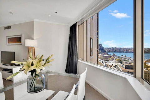 Quality Apartment In The Rocks GLO1203 - Accommodation Search 0